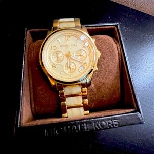 Women’s Gold Ceramic Watch